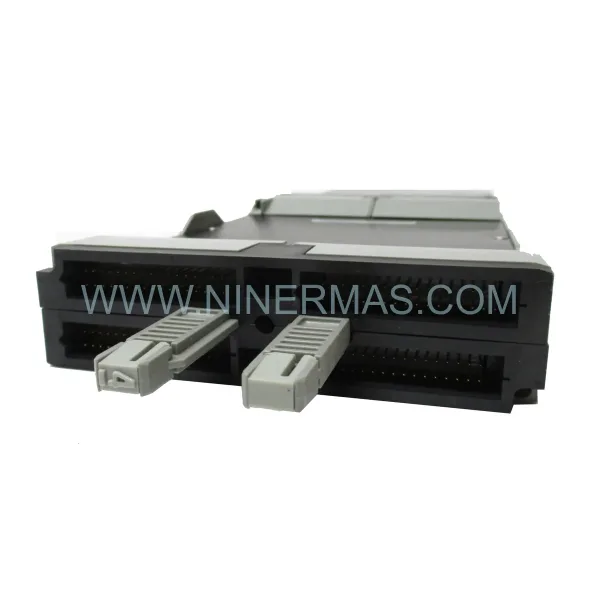 Original Invensys Foxboro P0400YE-0J - Industrial Spare Parts