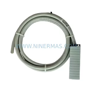 Allen-Bradley 1492-CABLE025TBNH Pre-wired Interface Cable detail view 3