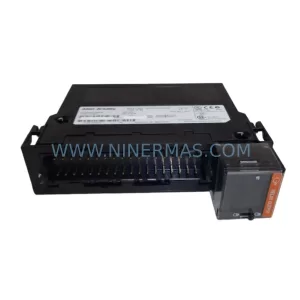 Allen-Bradley 1756-OX8I Relay Output Module detail view 3