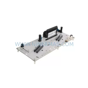 Honeywell 51308353-175 CC-TAOX11 Analog Output Module detail view 3