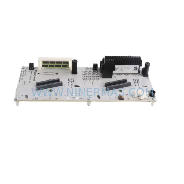 Honeywell 51308365-175 CC-TAIX11 Thermocouple Input Module product image