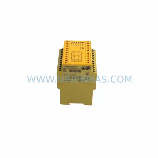 PILZ 774086 PNOZ 11 Safety Relay product image