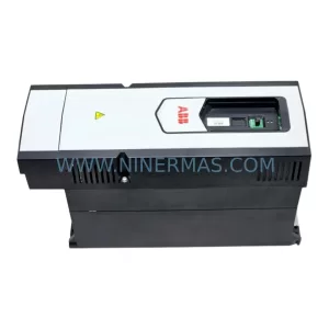 ABB ACS880-01-032A-3 AC Drive / Variable Frequency Drive detail view 3