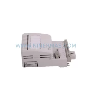 ABB AO801 3BSE020514R1 Analog Output Module detail view 4