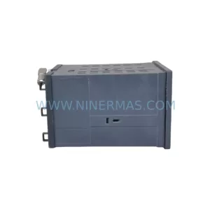 Endress+Hauser CPM223-PR0005 Transmitter detail view 2