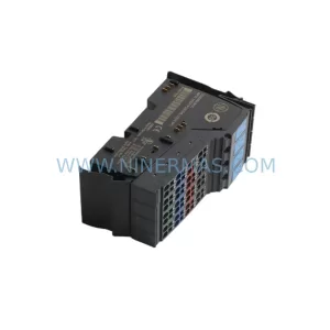 GE IC220MDL643 PLC I/O Module detail view 2