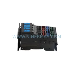 GE IC220MDL753 Digital Output Module detail view 2