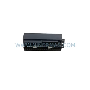 GE IC694TBB032E Terminal Block detail view 2