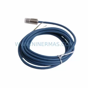 Raytek RAYMI310LTSCB3/MI310LTSCB3 Infrared Temperature Sensor detail view 2