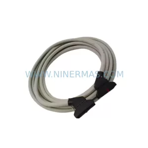 Schneider Electric TSXCDP503 PLC Programming Cable detail view 3