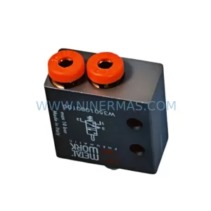Industrial Control Hub VME1-2 04-719030-01 VME Bus Extender Module detail view 2